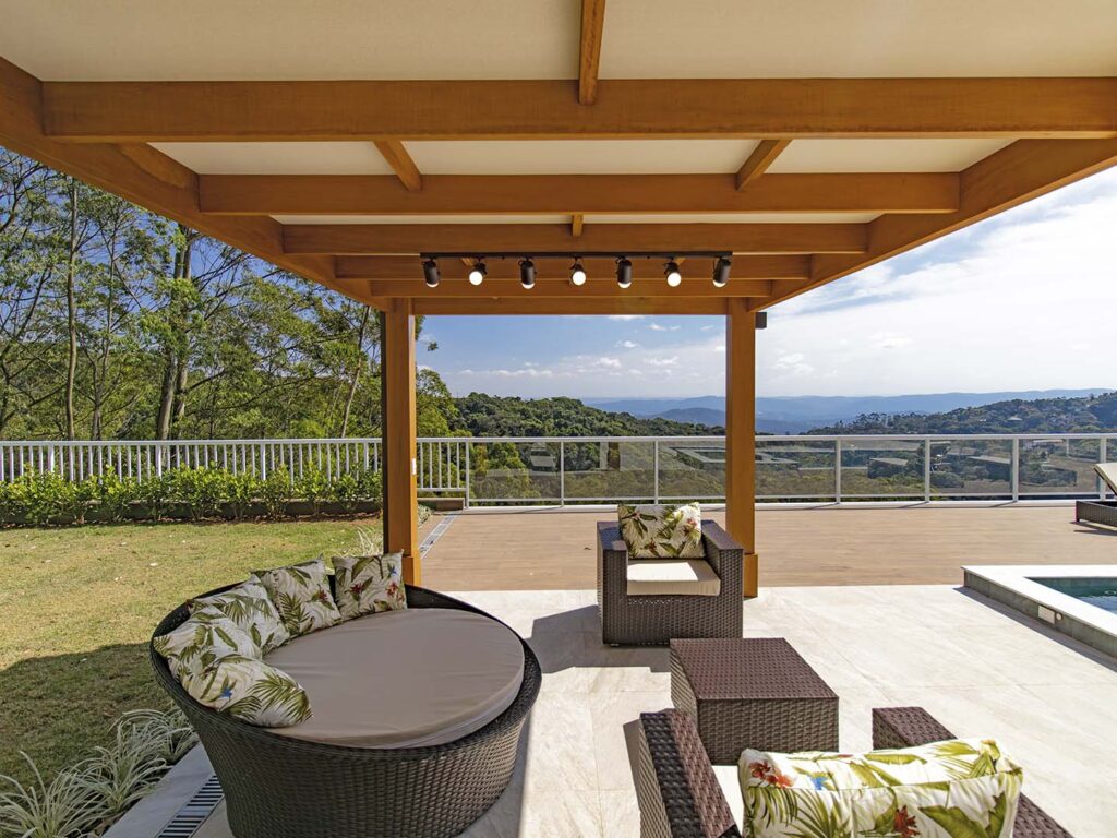 pergolado de madeira para area de descanso